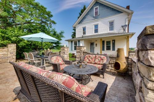 Wooster House | Countryside Home in Wooster w/Patio & Fire Pit