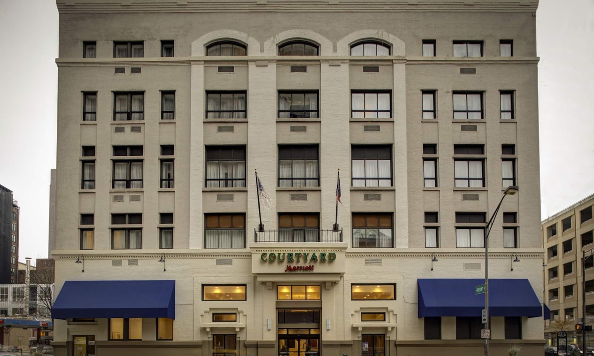 Downtown Columbus Hotel | Courtyard by Marriott Columbus Downtown