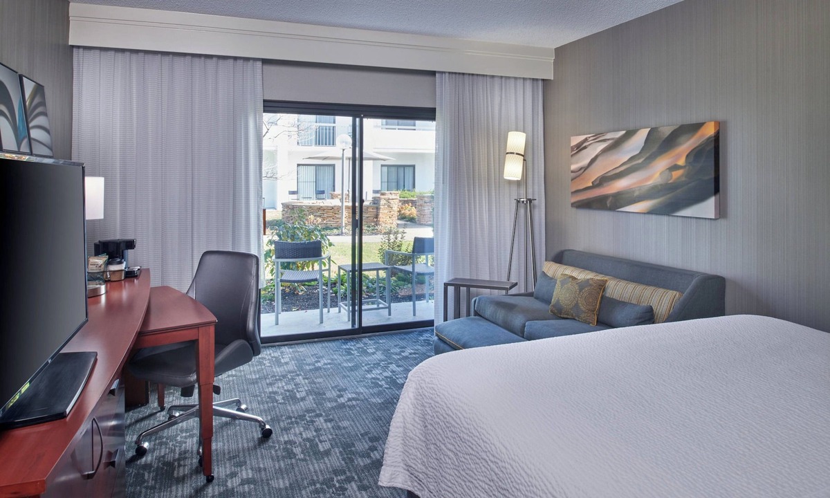 Indianapolis Hotel | Courtyard by Marriott Indianapolis Castleton