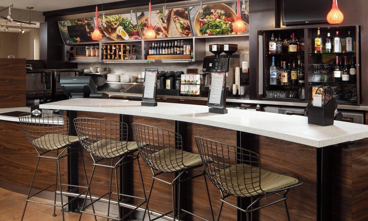 Downtown Indianapolis Hotel | Courtyard by Marriott Indianapolis at the Capitol