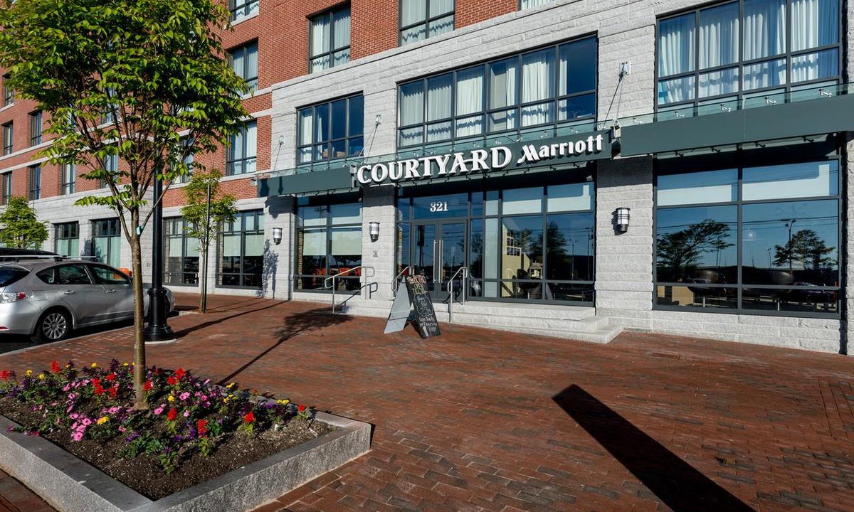 Portland Hotel | Courtyard by Marriott Portland Downtown/Waterfront