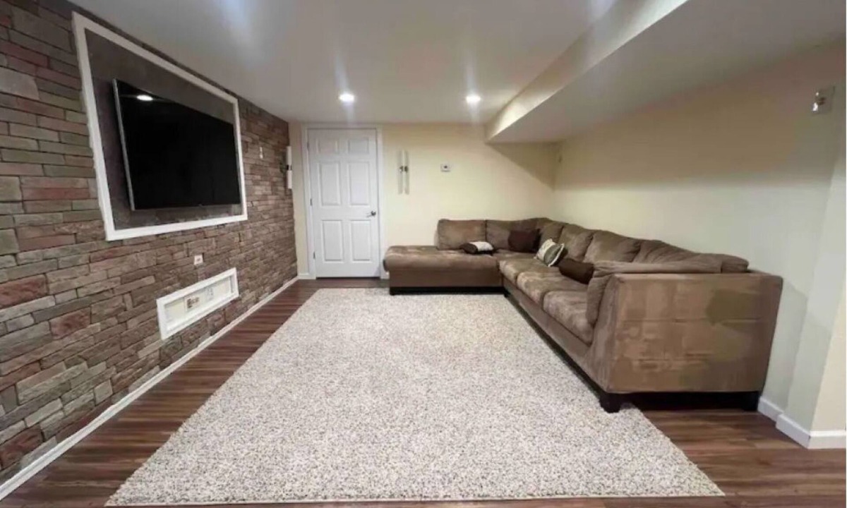 Midtown Anchorage House | Cozy Anchorage Home w/Deck, Backyard Near Airport & Downtown