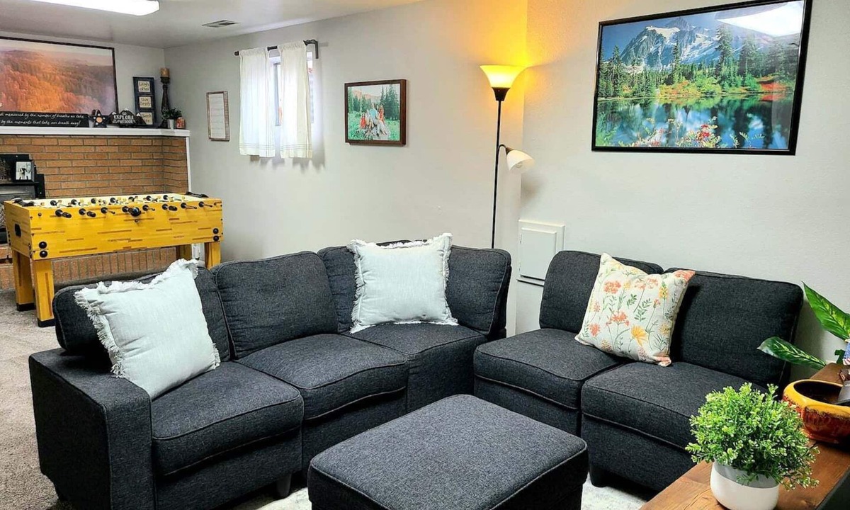 Orchard South House | Cozy & Clean basement apartment 🏡