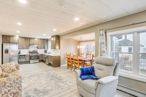 Lubec House | Cozy Maine Getaway: Covered Deck, Walk to Beach!