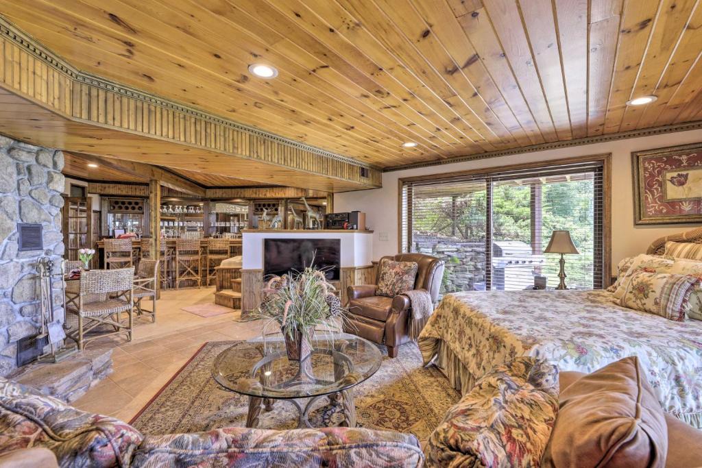 Montville Apartment | Cozy Studio: Indoor Hot Tub & Inground Pool Access