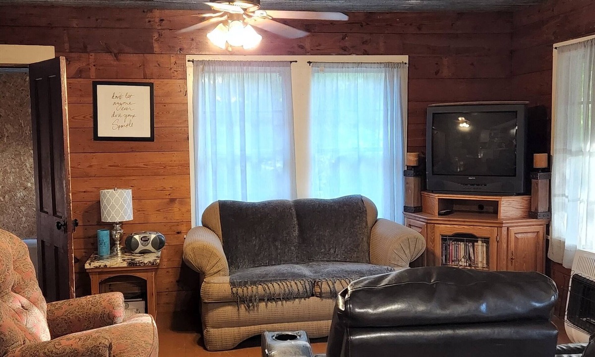 Oden Cabin | Creekside Private Cabin