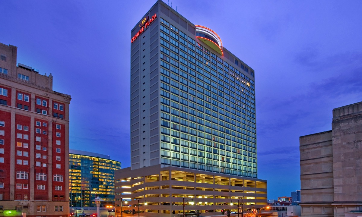 Downtown Kansas City Hotel | Crowne Plaza Kansas City Downtown, an Ihg Hotel