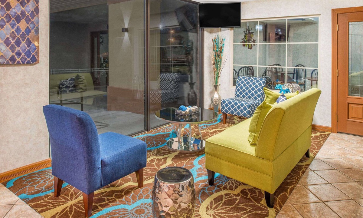 Calvert City Hotel | Days Inn by Wyndham Calvert City/Paducah East