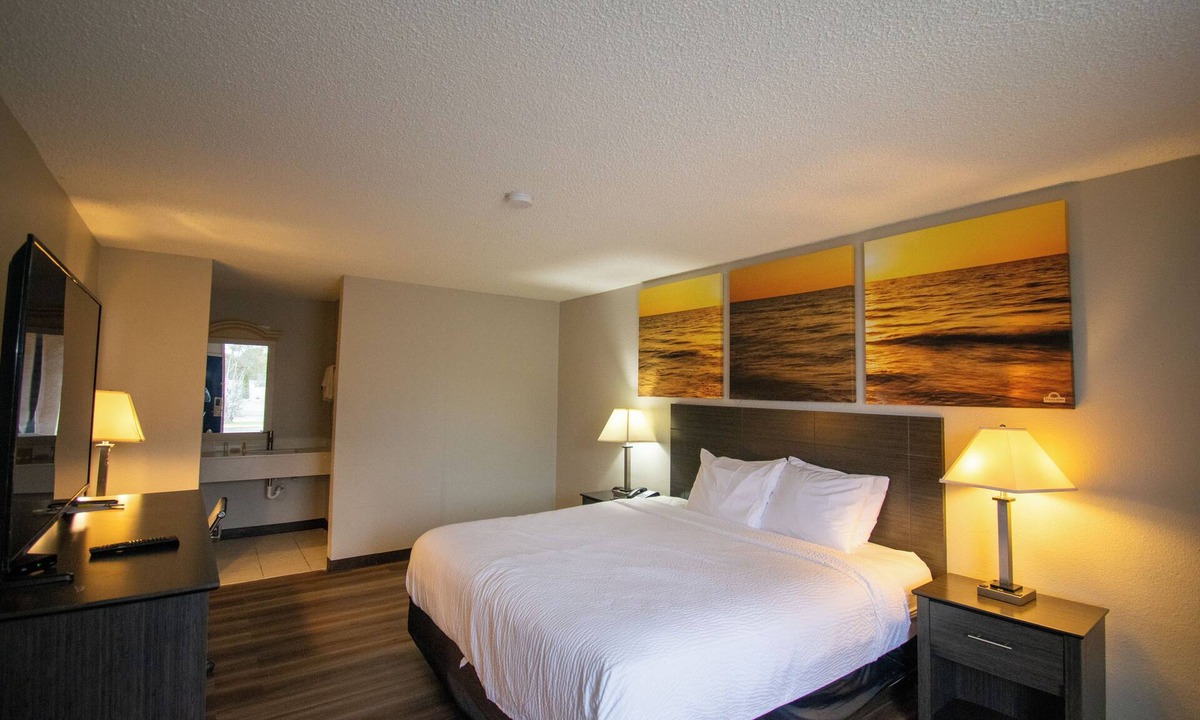 Caddo Valley Hotel | Days Inn by Wyndham Caddo Valley Arkadelphia