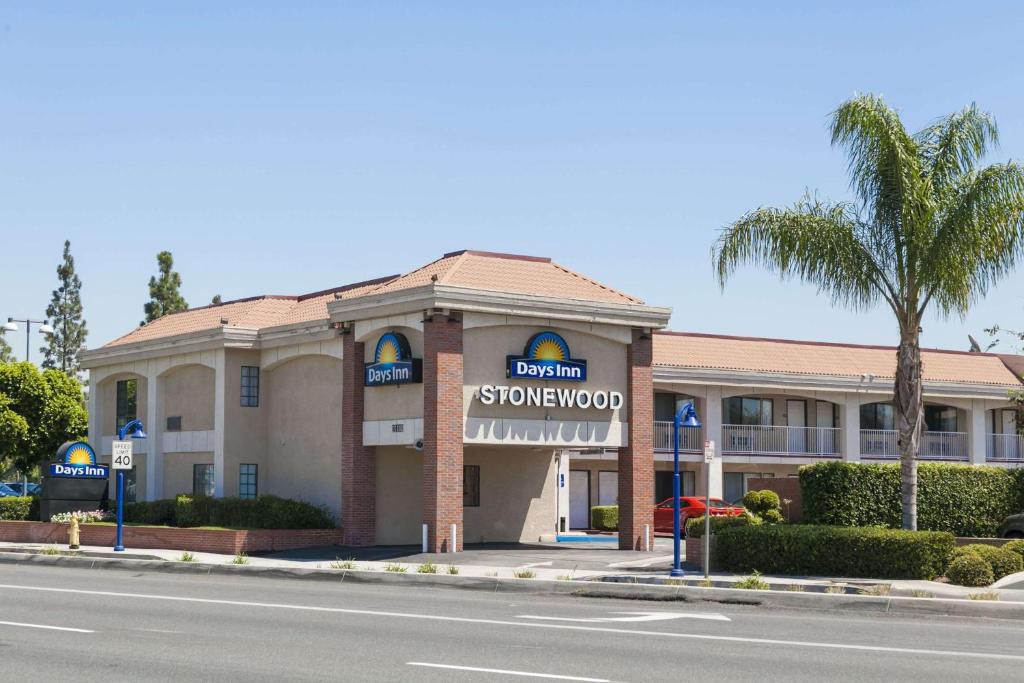 Downey Hotel | Days Inn by Wyndham Downey