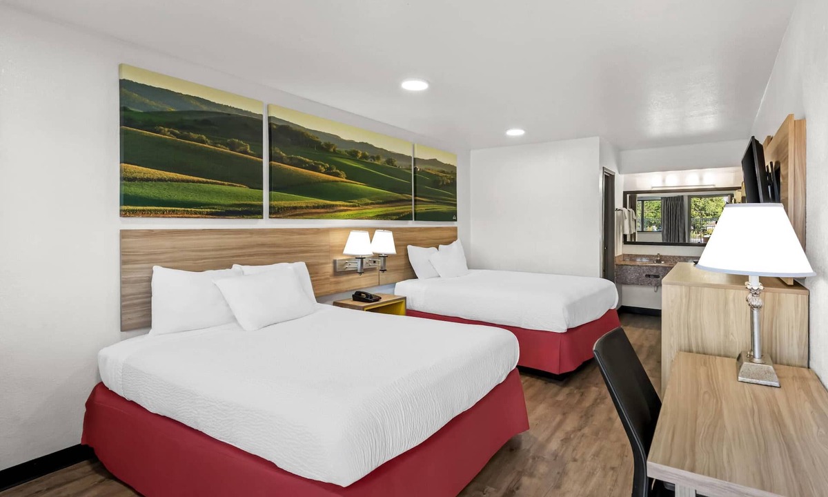 Independence Hotel | Days Inn by Wyndham Independence