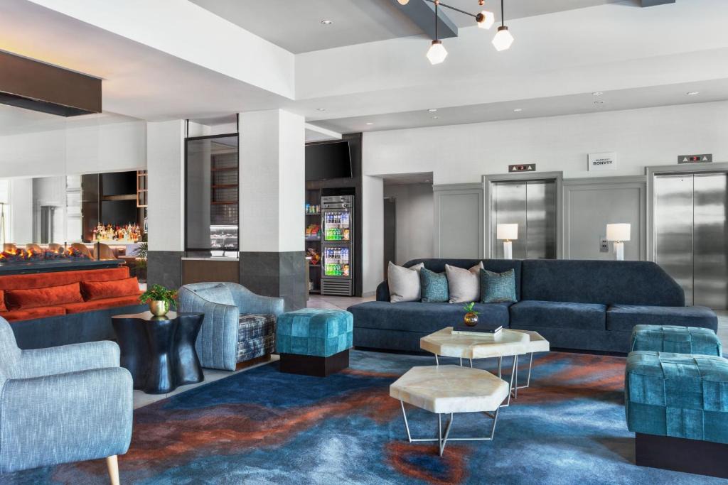 Midwest City Hotel | Delta Hotels by Marriott Midwest City at the Reed Conference Center
