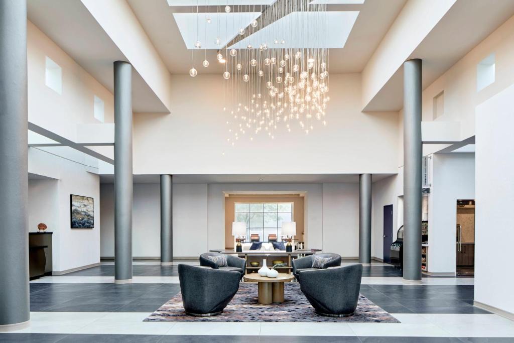 Toledo Hotel | Delta Hotels by Marriott Toledo