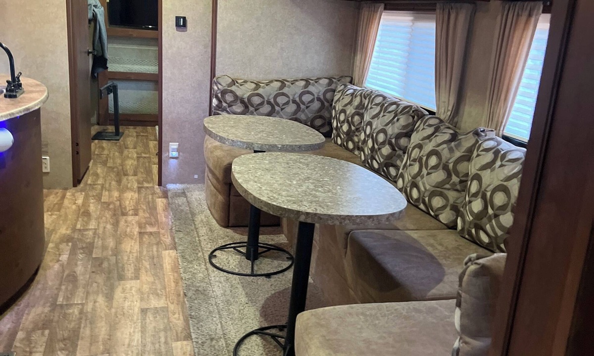 Preston House | Deluxe Rental Trailer within Strawberry Park Resort Campground