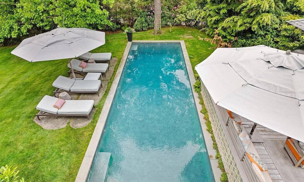 Amagansett Dunes House | Designer's Oceanfront East Hampton Estate, State-of-the-Art Amenities,.