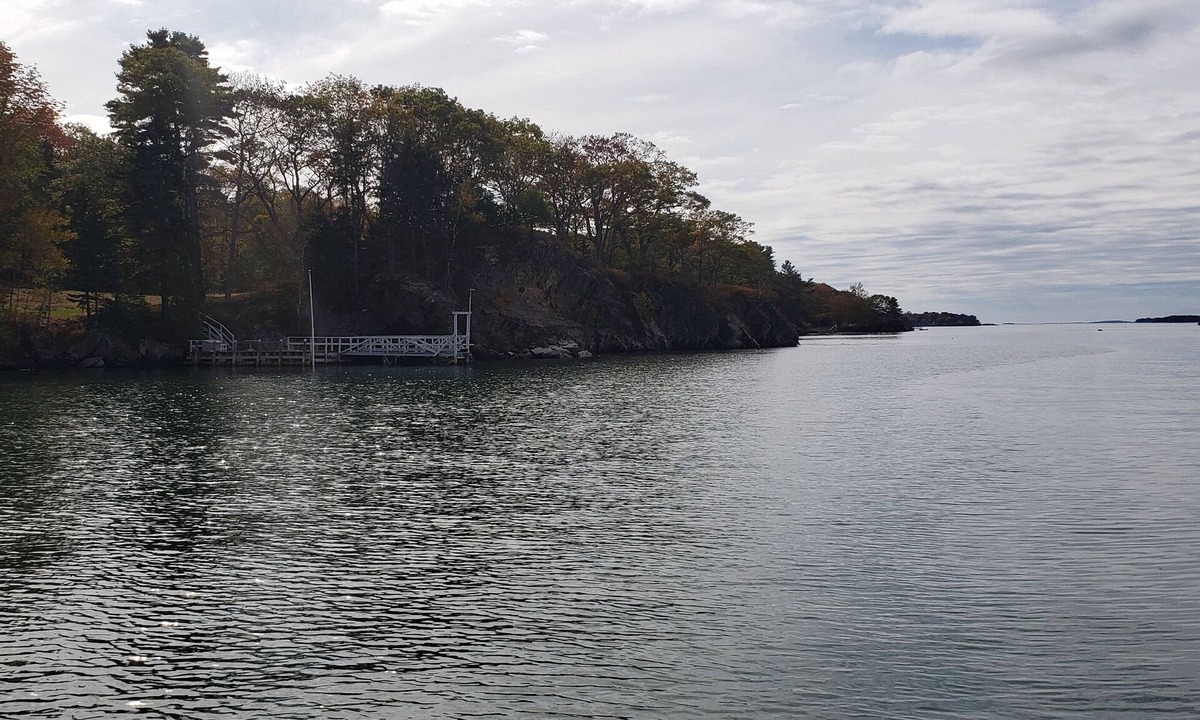 Harpswell Center Cottage | Dockside Cottage ~ A Quiet Coastal Waterfront Setting With Breathtaking Sunsets