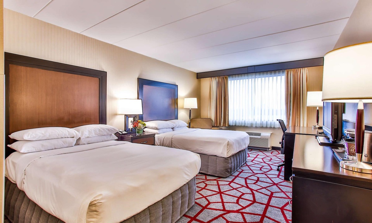 Alsip Hotel | DoubleTree by Hilton Chicago - Alsip