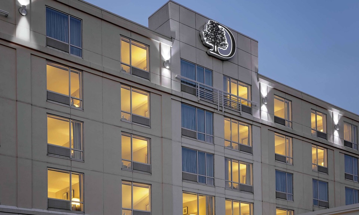 Dorchester Hotel | DoubleTree by Hilton Hotel Boston Bayside