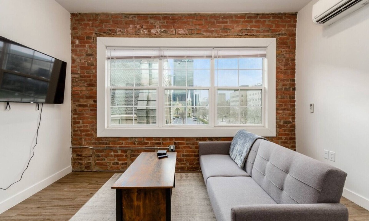 Downtown Columbus Apartment | Downtown Access 1BR, Comfortable & Pet-Ready!