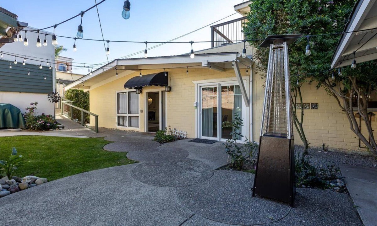 Downtown House | Downtown Pismo, 3 bed 2 bath, 1 Block to Beach!
