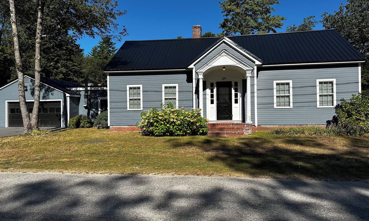 Sebago House | “Drifters”- Summer Memories on Sebago Lake! Long Beach area, 3 Bedroom home