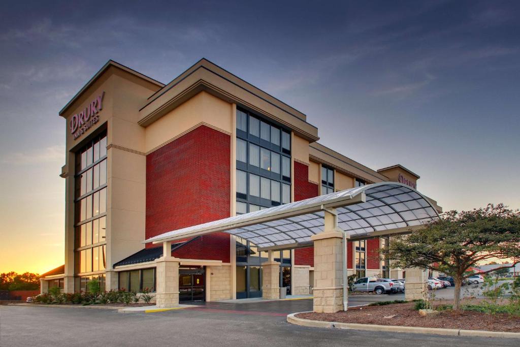 Evansville Hotel | Drury Inn & Suites Evansville East