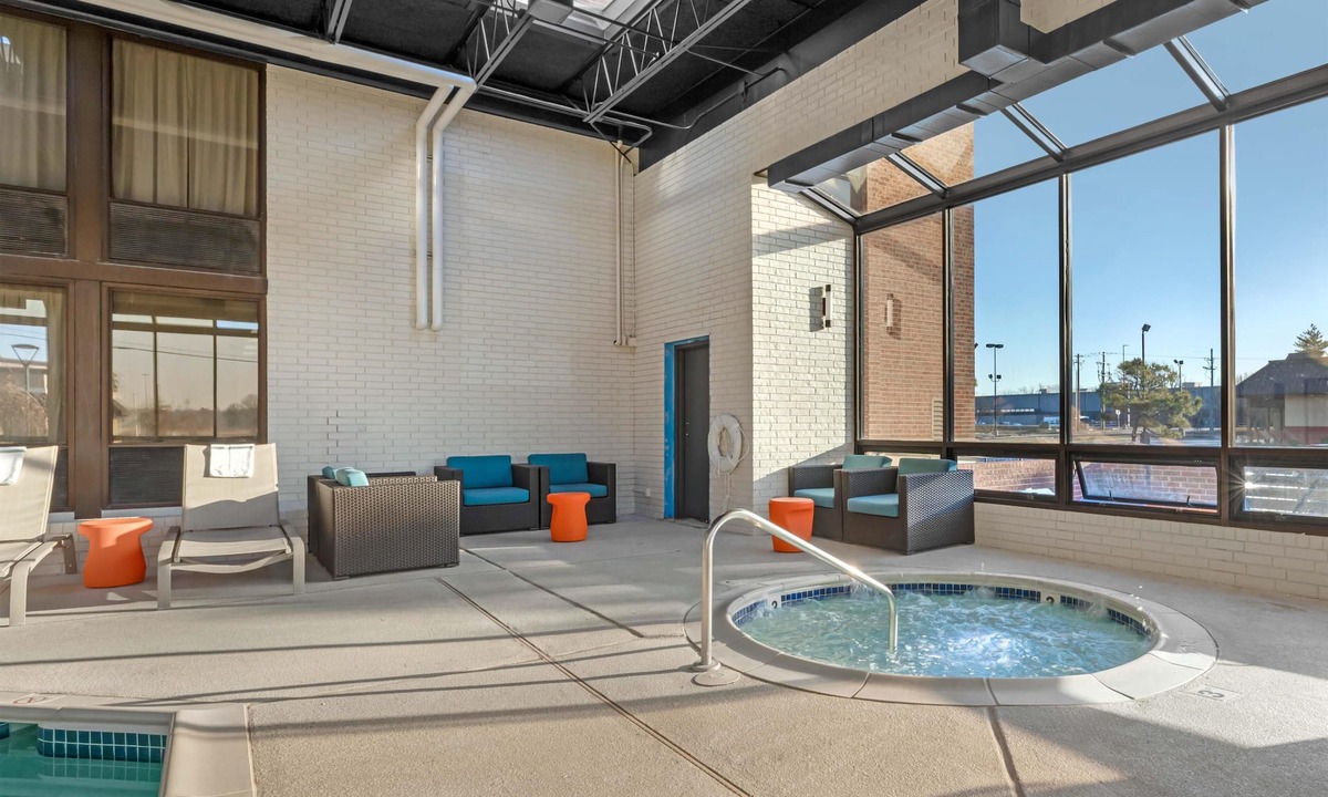 Joplin Hotel | Drury Inn & Suites Joplin