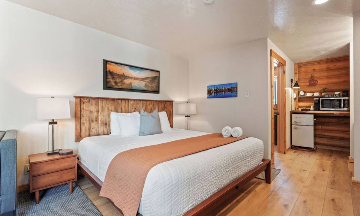 Duck Creek Village Hotel | Duck Creek Retreat King Suite Zion & Bryce