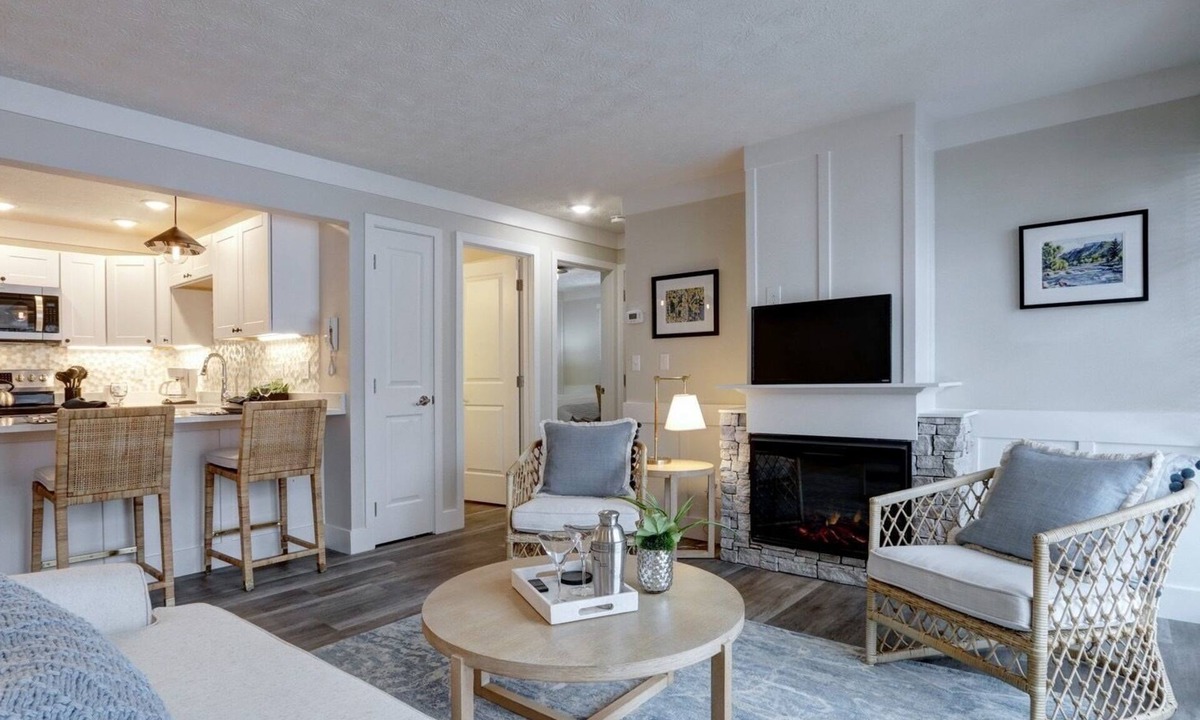 Midtown Anchorage Apartment | Elegant Charm in Anchorage