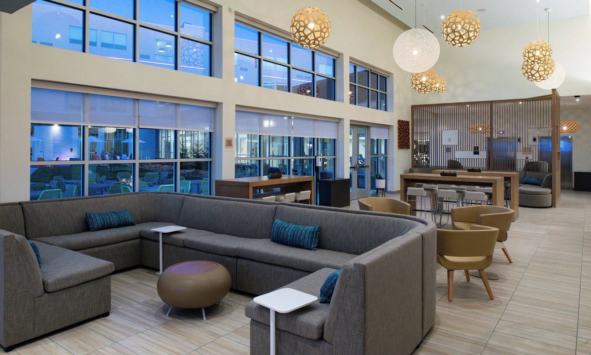 North Kansas City Hotel | Element by Marriott North Kansas City