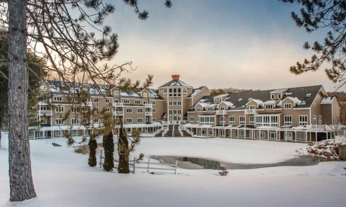 Brownsville Condo | Enjoy snowball fights or romantic nights in a 1BD vacation apartment