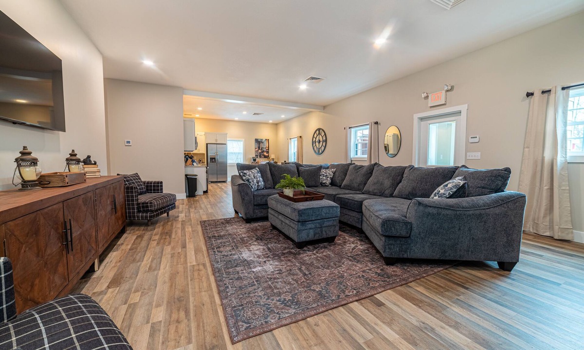 Lexington House | Entire home in Lexington. Very spacious and newly renovated building.
