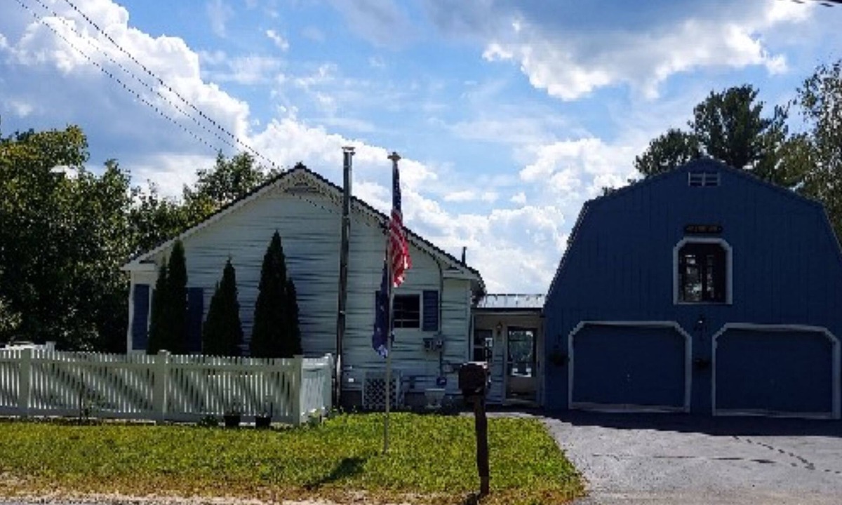 East Wakefield House | Entire Home on Lake Ivanhoe East Wakefield, NH