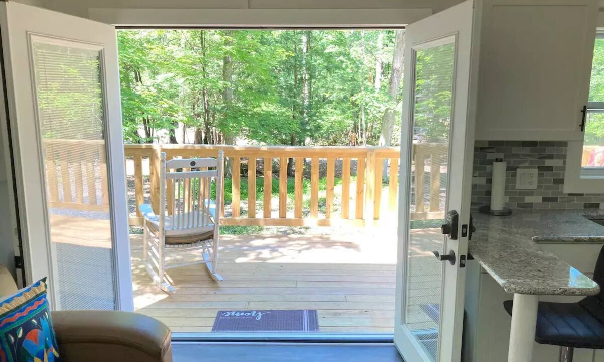 Mount Marion House | Esopus Creek modern Tiny house Retreat in Woodstock &Kingston Catskill area!