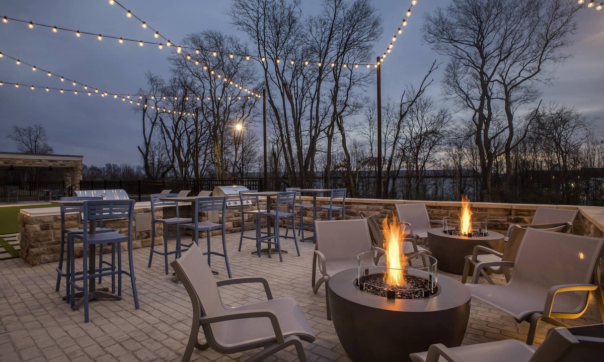 Clarksville Hotel | Everhome Suites Clarksville Ft. Campbell Area by Choice Hotels