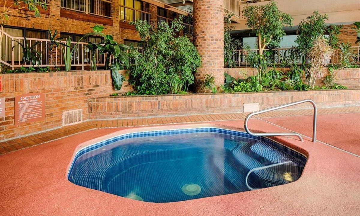 St. George Hotel | Excellent Choice! Budget-friendly Stay with Outdoor Pool, Breakfast, Parking