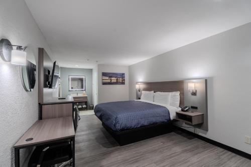Central Arlington Hotel | Executive Inn of Arlington, Near AT&T Stadium