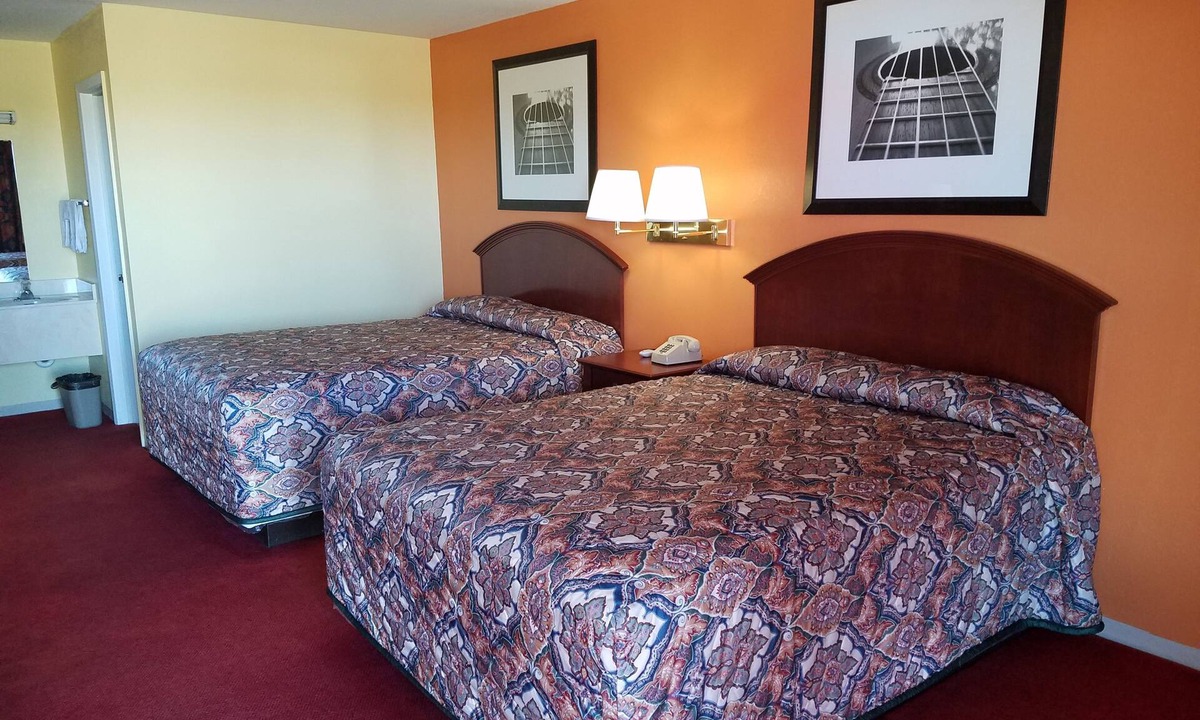 Panhandle Hotel | Executive Inn