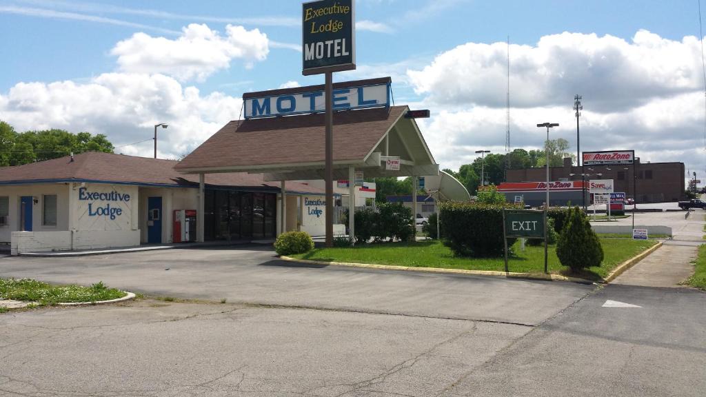 Alcoa Hotel | Executive Lodge