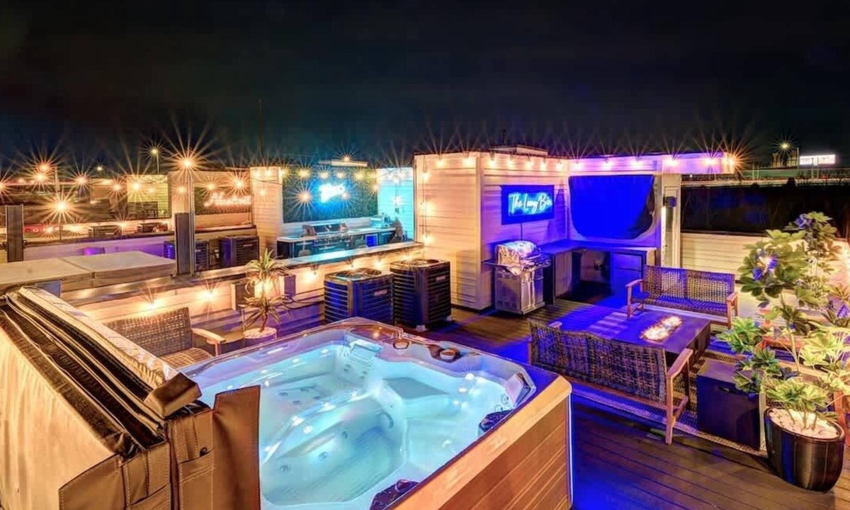Katie Hill Neighborhood House | Expansive 4BR/5BA DT Home with Hot Tub & Game Room