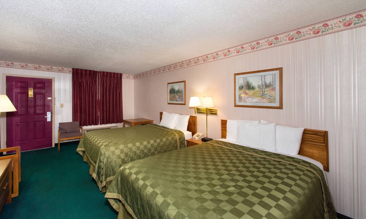 Eureka Springs Hotel | Express Inn