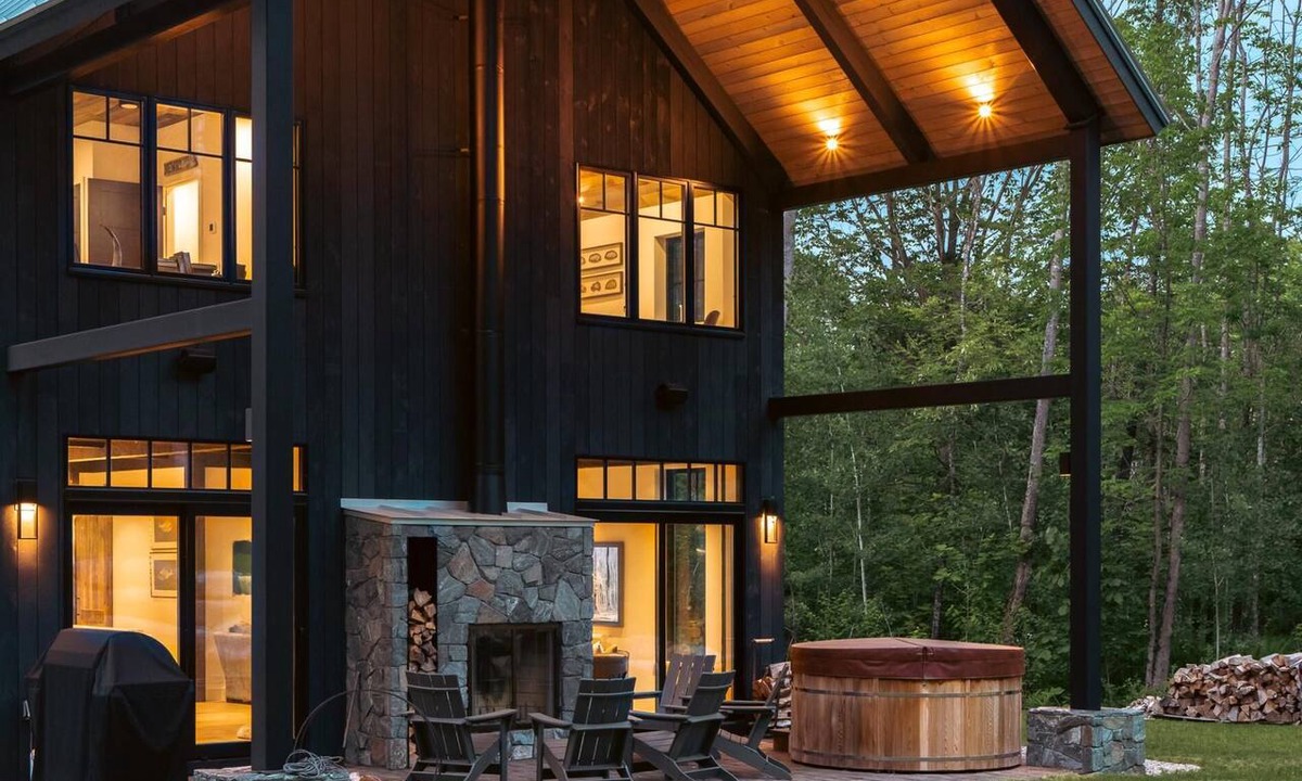 Greenwood House | Exquisite Rustic Modern Ski Haus Right on MT Abram Bike Park