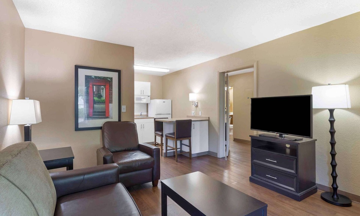 Germantown Hotel | Extended Stay America Suites Washington DC Germantown Town C