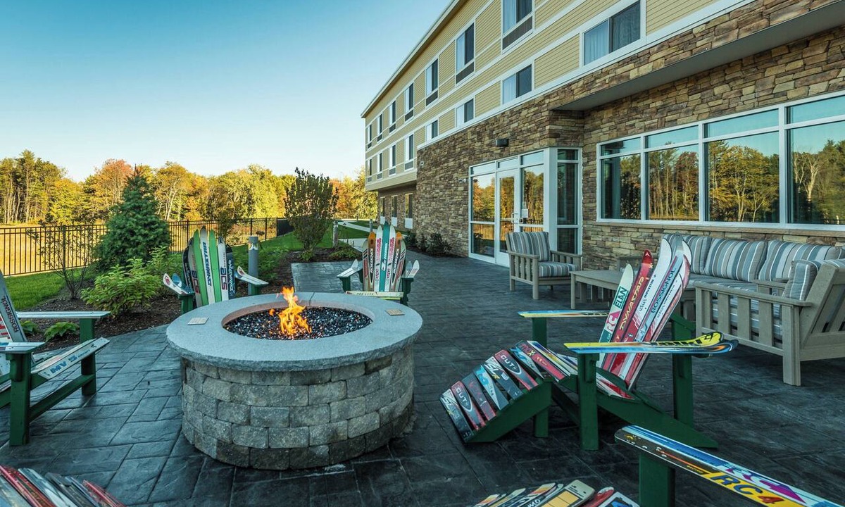 Plymouth Hotel | Fairfield by Marriott Inn & Suites Plymouth White Mountains