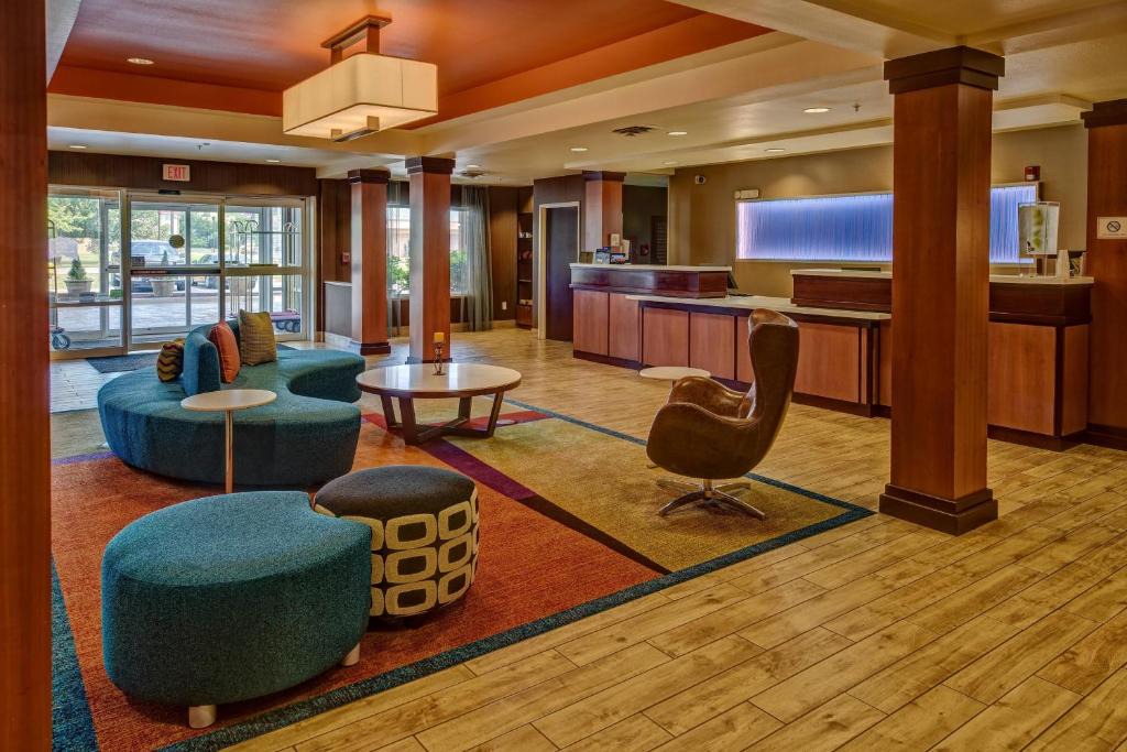 Russellville Hotel | Fairfield by Marriott Russellville