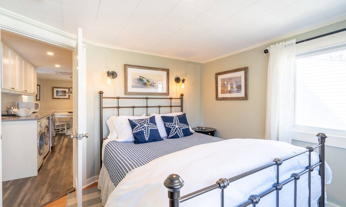 Kennebunk Cottage | Fairview Cottage, Steps from Mother's Beach in Kennebunk