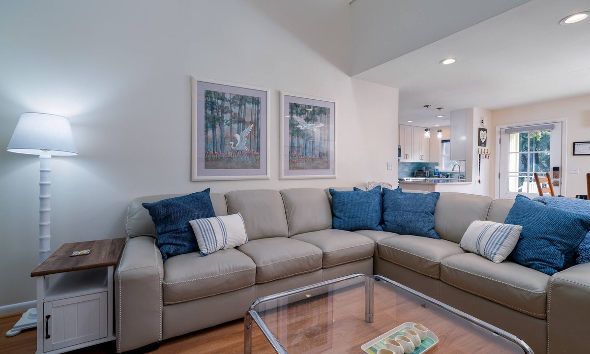 Tarpon Pond Cottage | Family-Friendly 3BR Tarpon Pond Cottage! Amenity access included! Close to Beach/Pools.NO pets