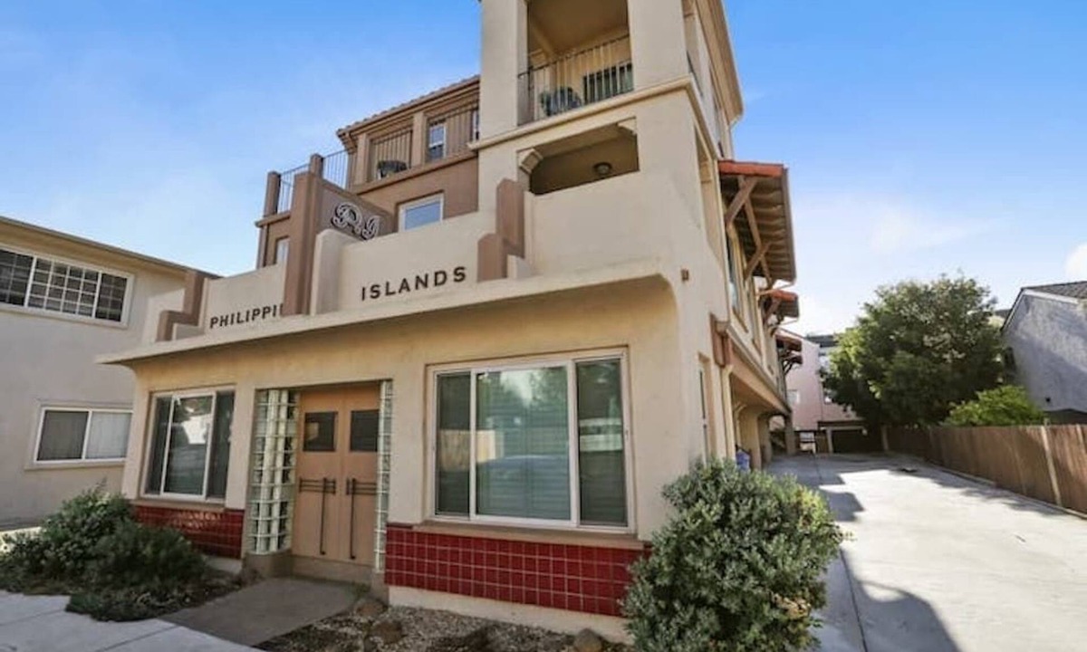 Downtown Cabin | Five minute walk to Pismo Beach!