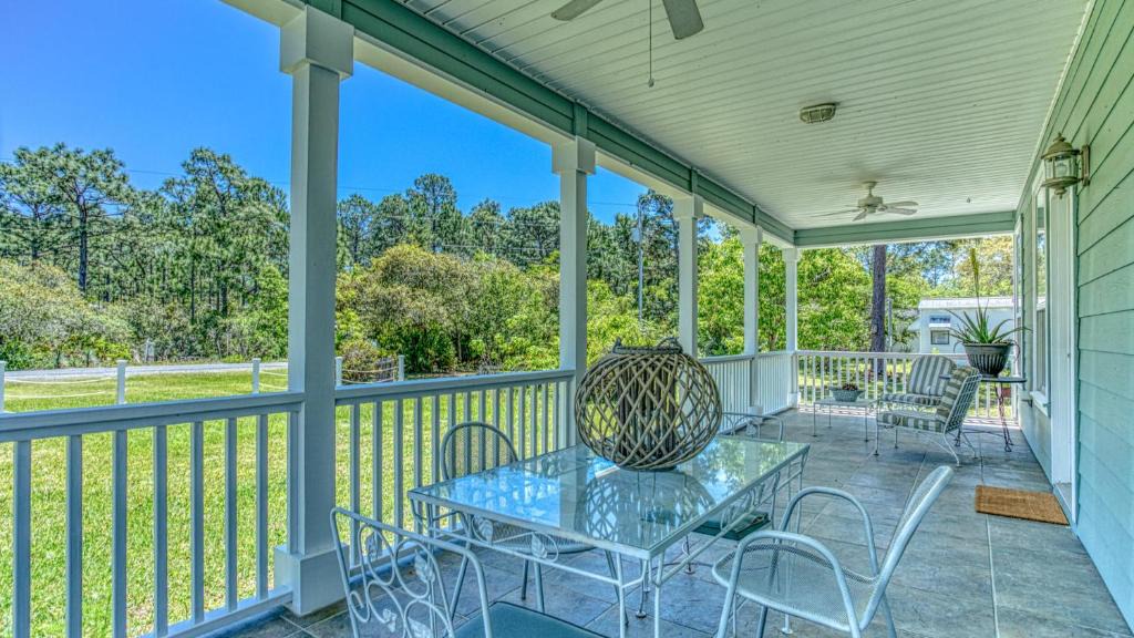 San Juan House | Flip Flop Cottage - Great rates and dog friendly with additional pet fee