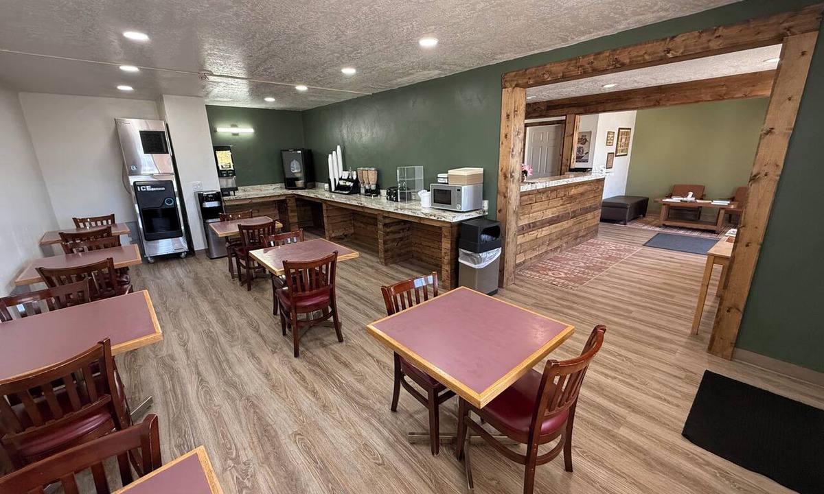 Blanding Hotel | Four Corners Inn